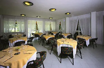 Hotel La Bussola Marina di Massa 3*,  Italy